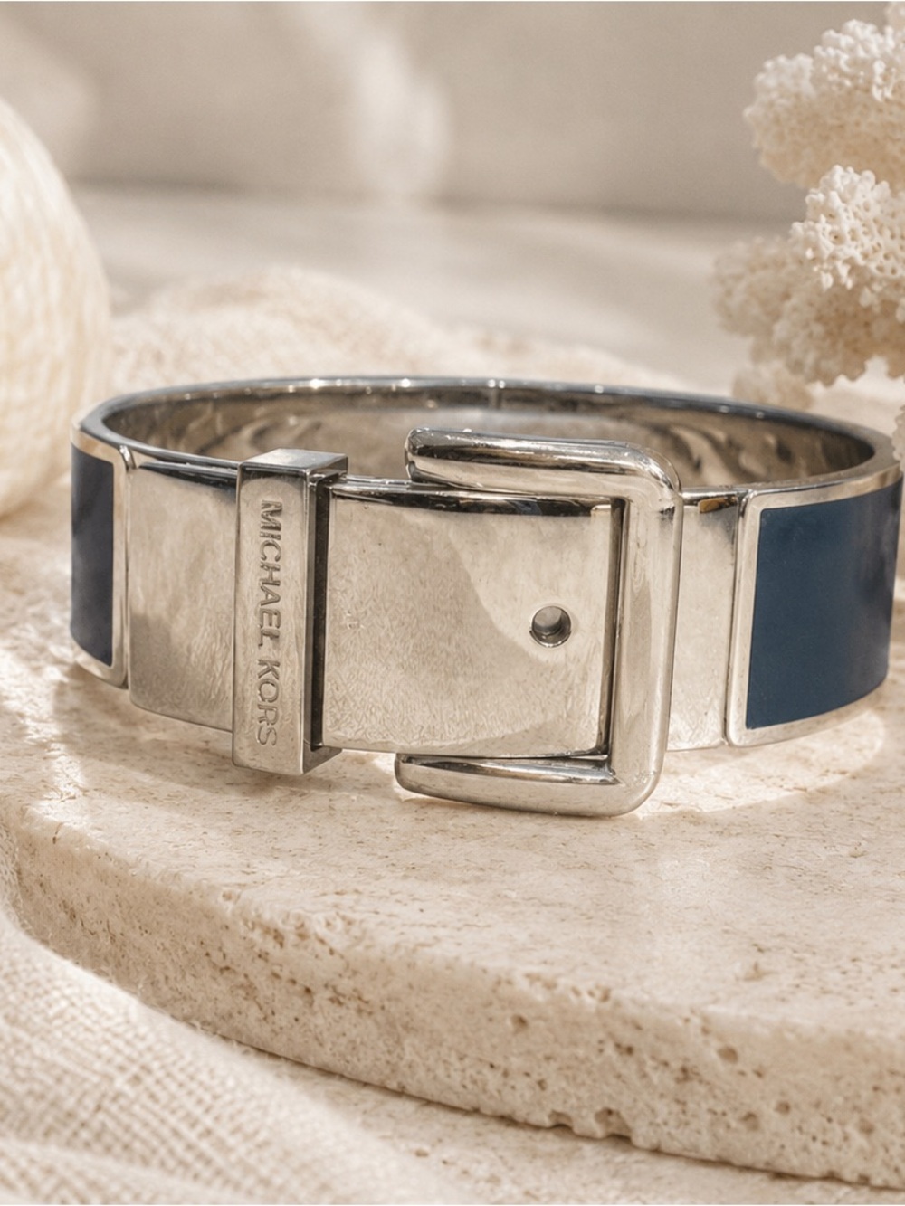 Michael Kors Silver-tone Bracelet with Navy Inlay statement Bangle gift